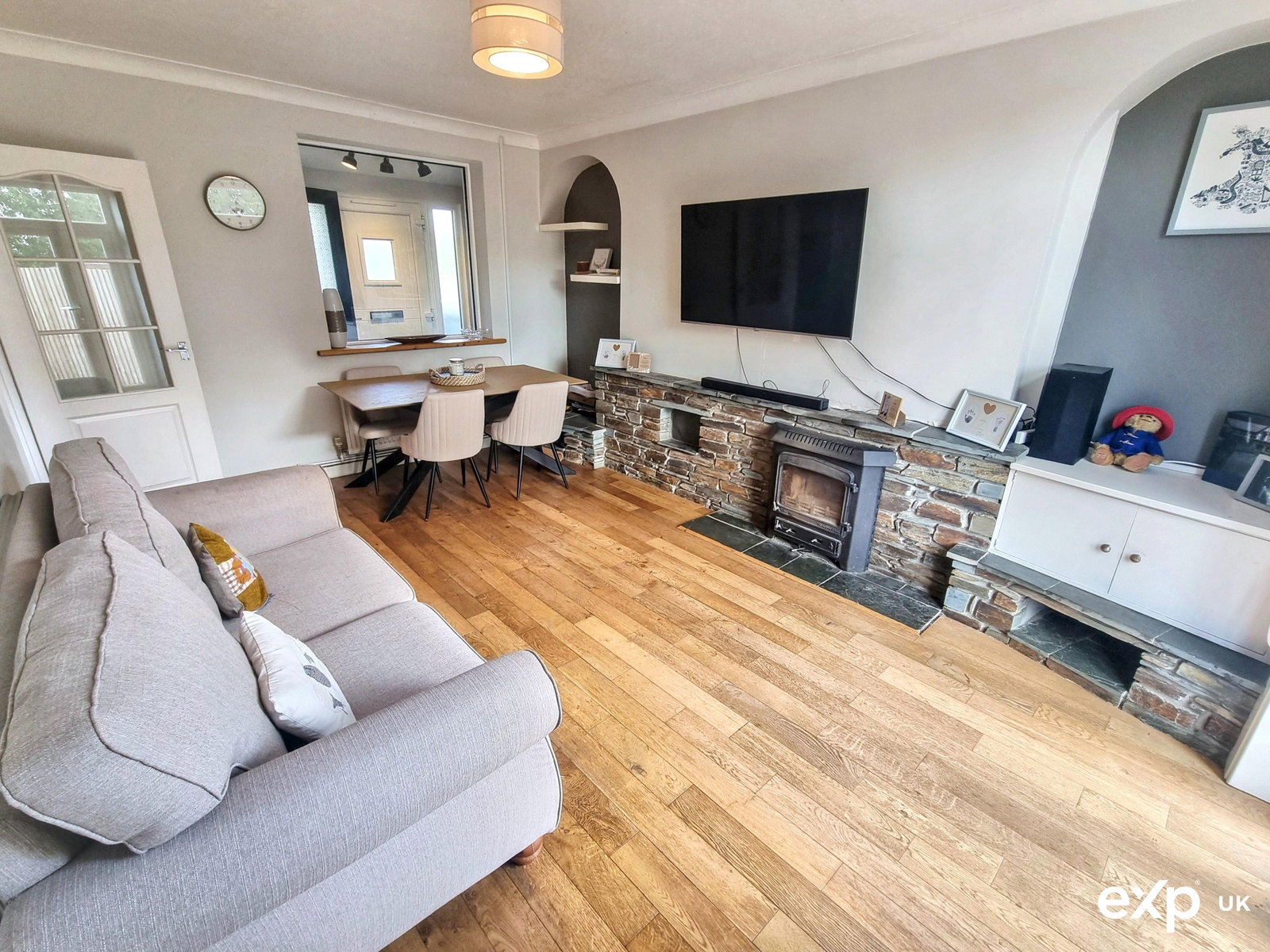 Semi Detached House in Newton Abbot