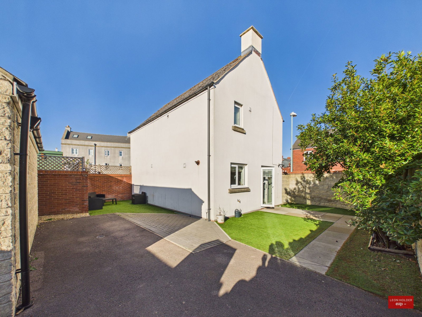 Detached House in Gloucester