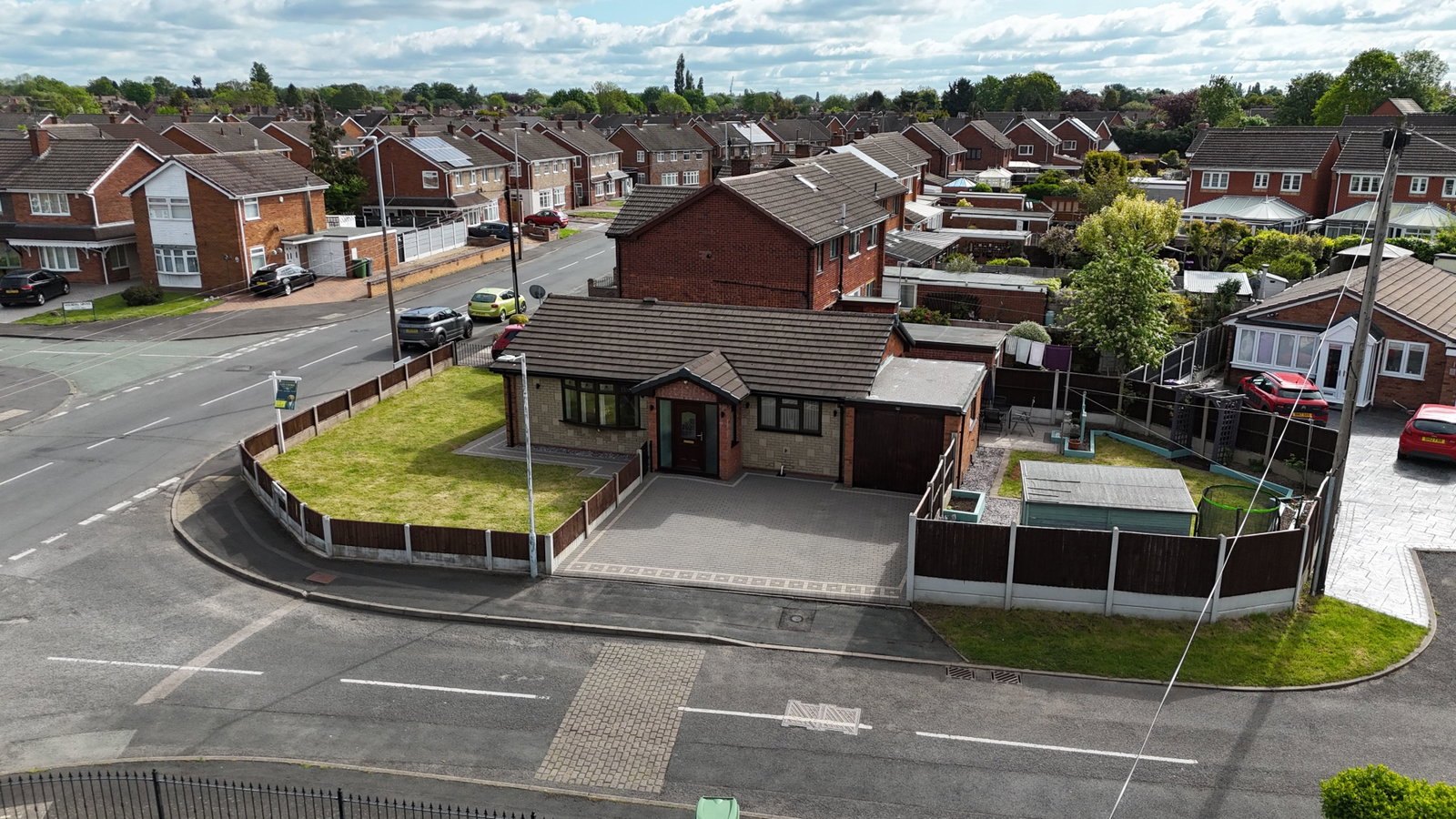 Bungalow for sale in Wolverhampton, Worthy Down, Lyndale Park, Wednesfield, WV11 3LY