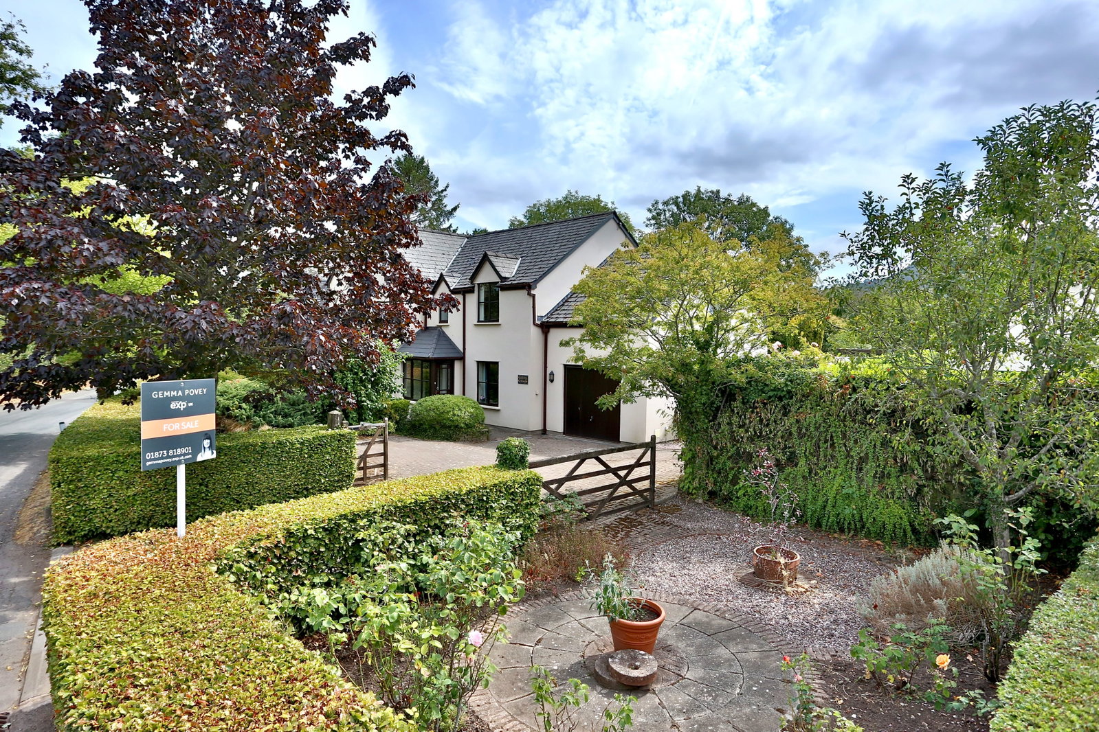 Detached House for sale in Abergavenny, Cutting Cottage, Llanvihangel Crucorney, Abergavenny, Monmouthshire, NP7 7LB