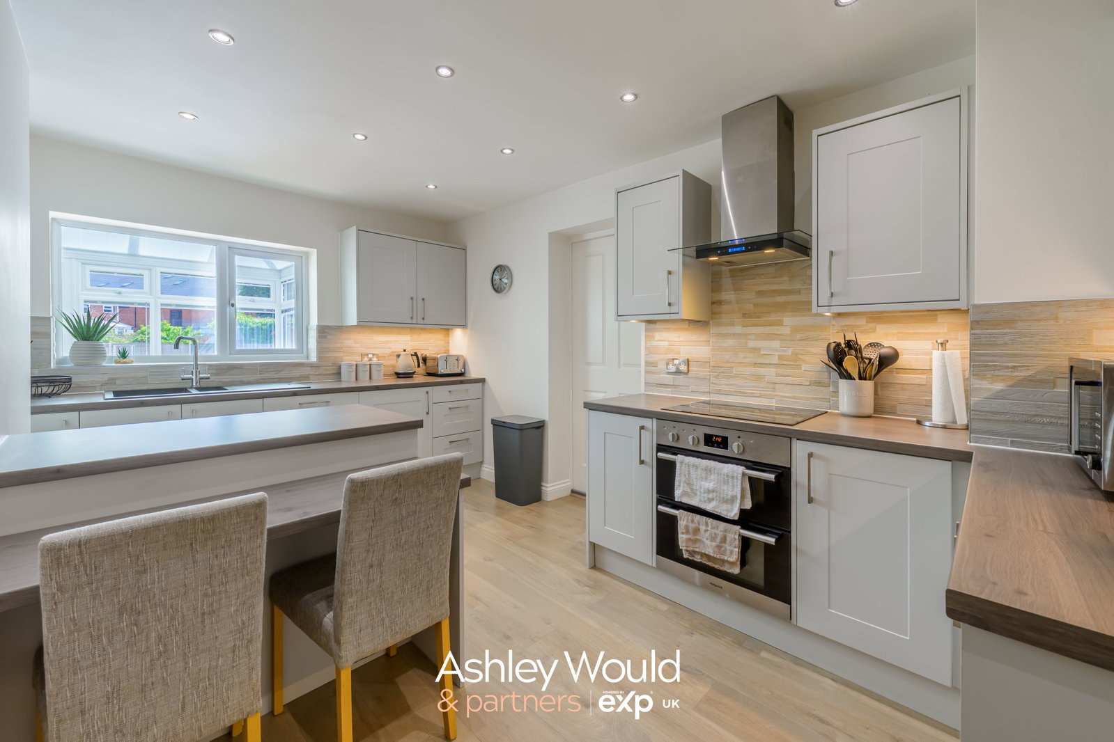 Semi Detached House in Dudley
