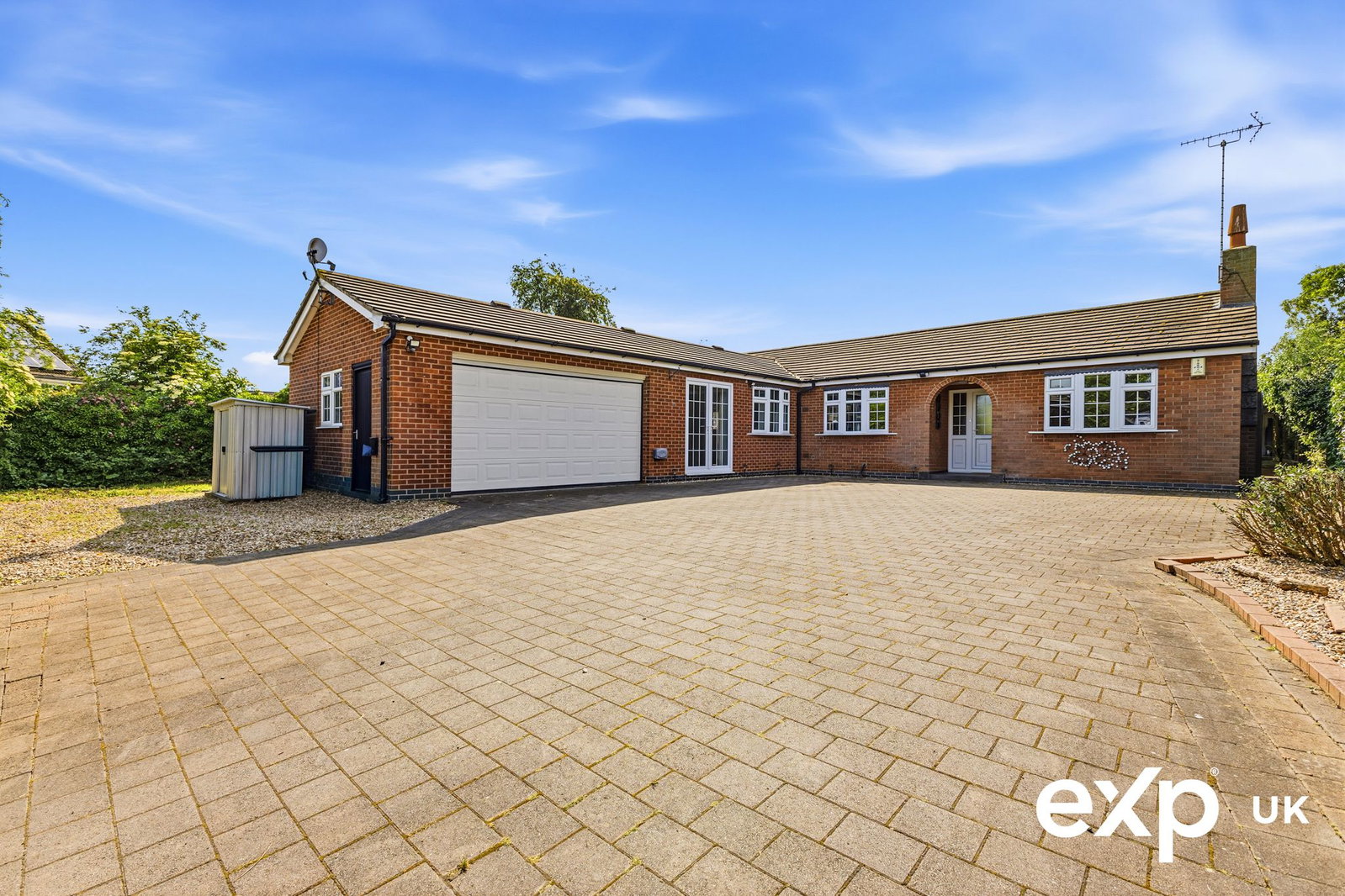 Bungalow in Newark