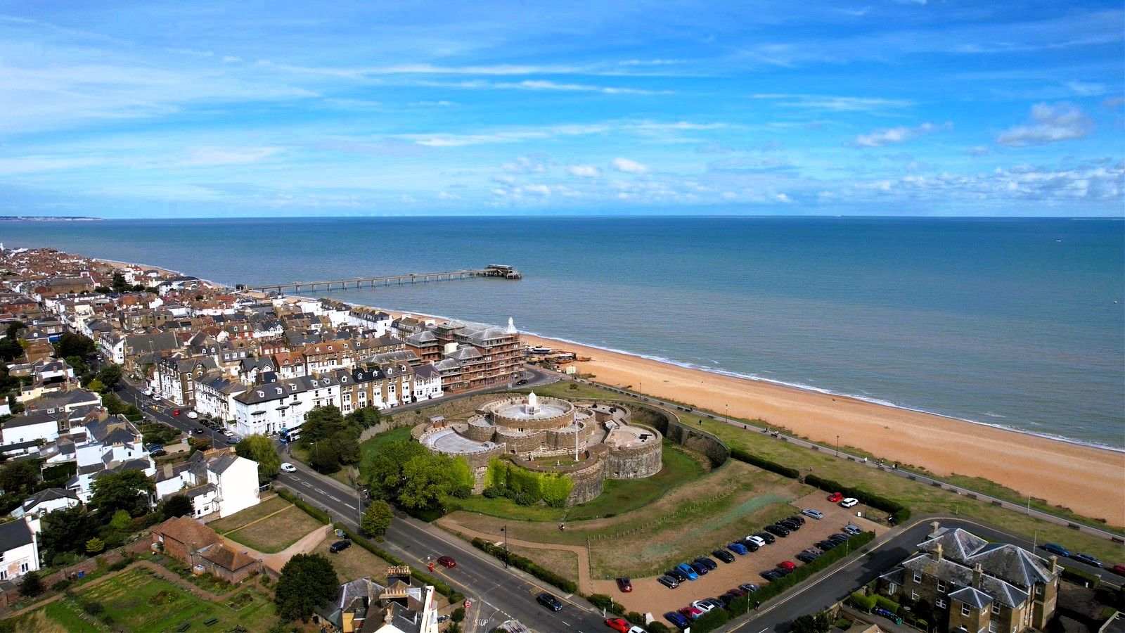 Flat in Deal