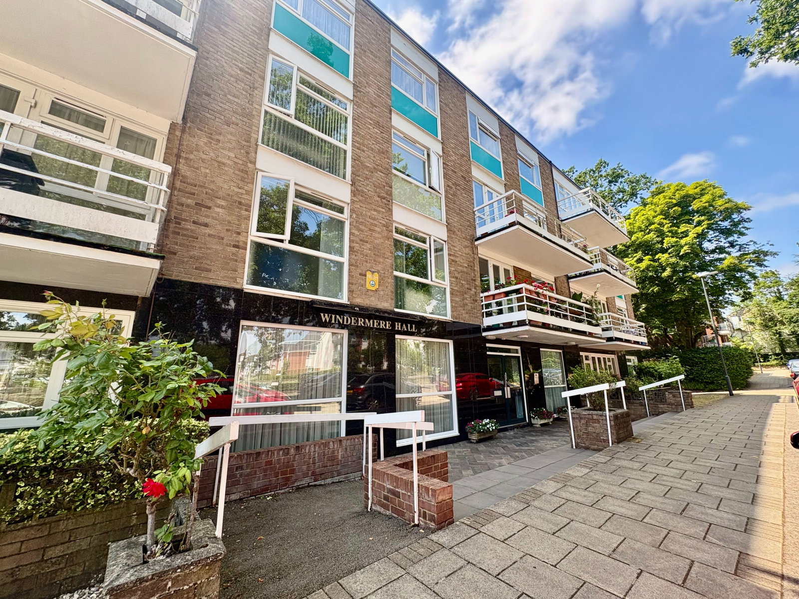 Ground Floor Flat in Edgware