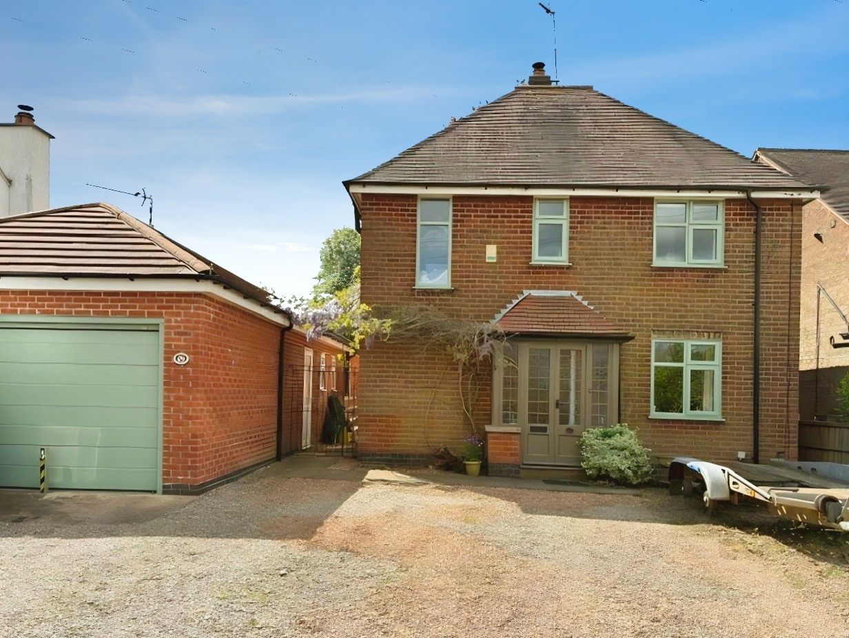 Detached House in Leicester
