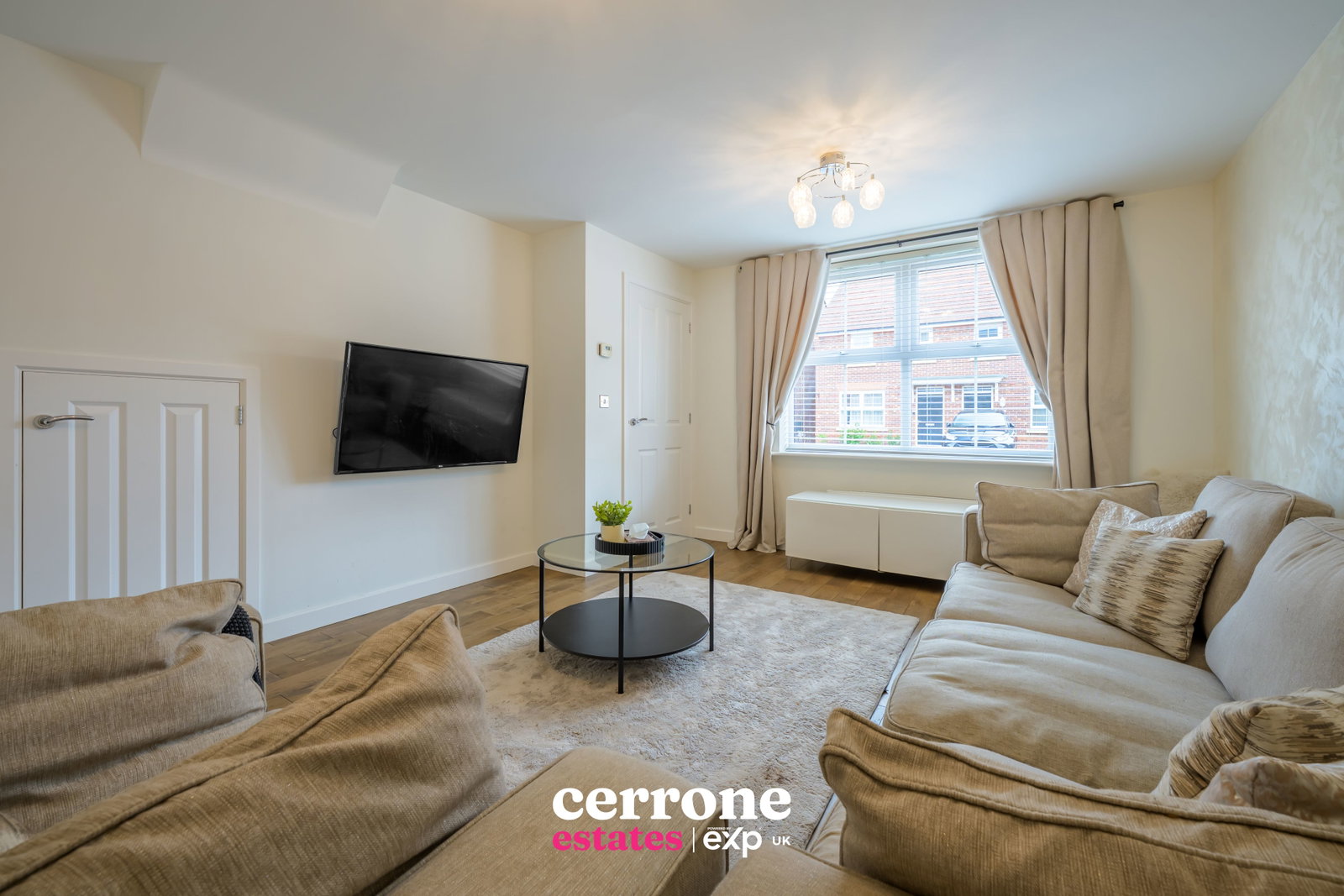 Semi Detached House in Redditch