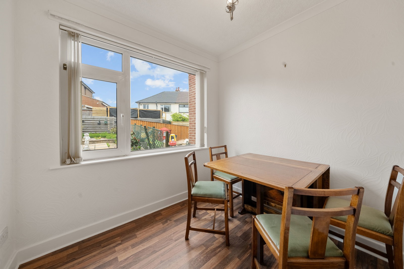 Semi Detached House in Huddersfield