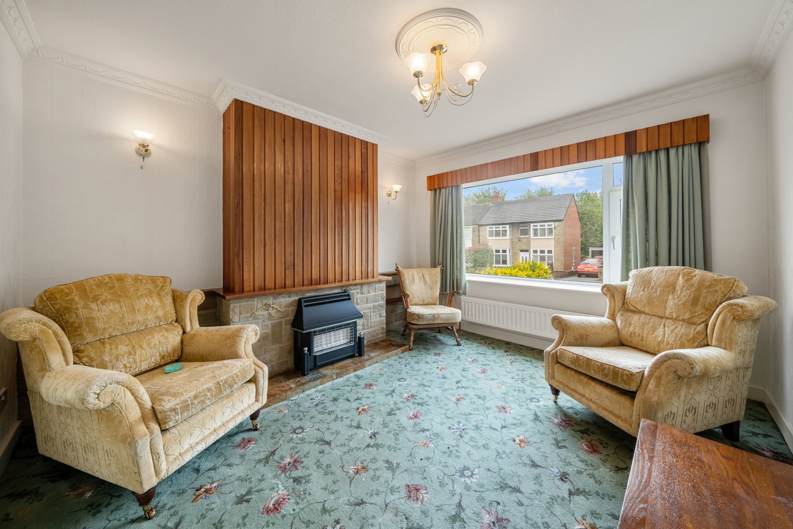 Semi Detached House in Huddersfield