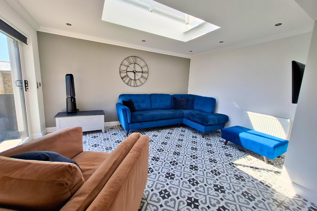 Detached House for sale in Llanelli, Hafod, Bancffosfelen, SA15, 1550 m²