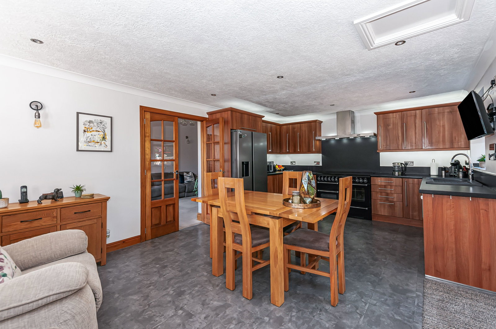 Semi Detached House in Hull