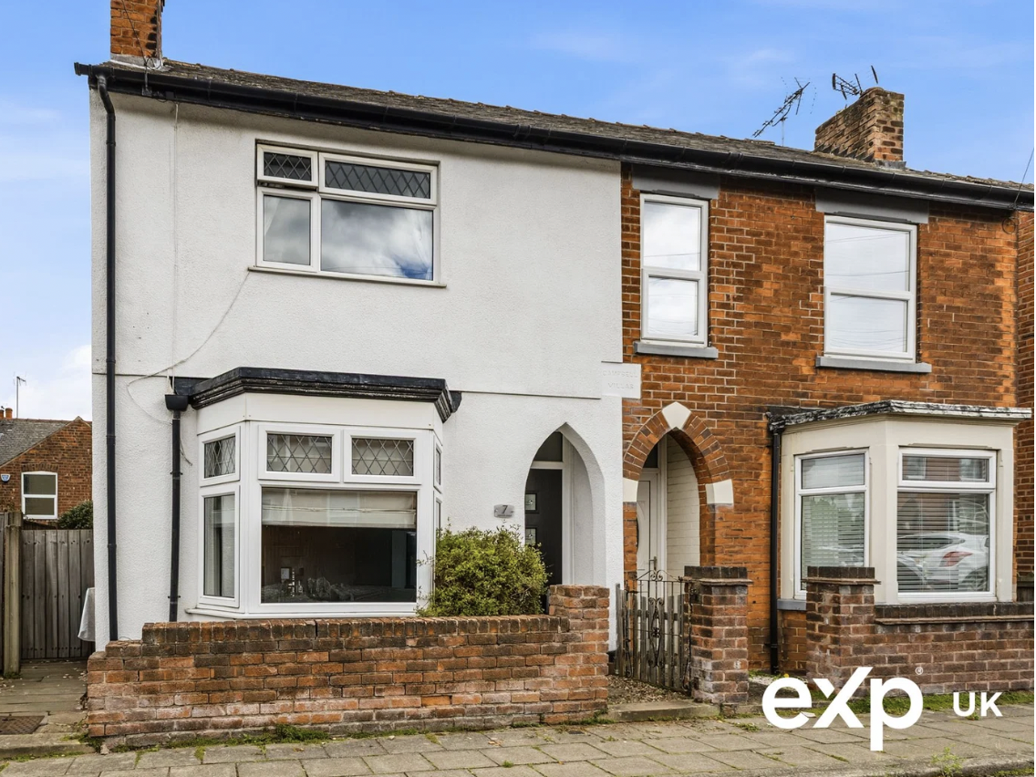 Semi Detached House in Mansfield