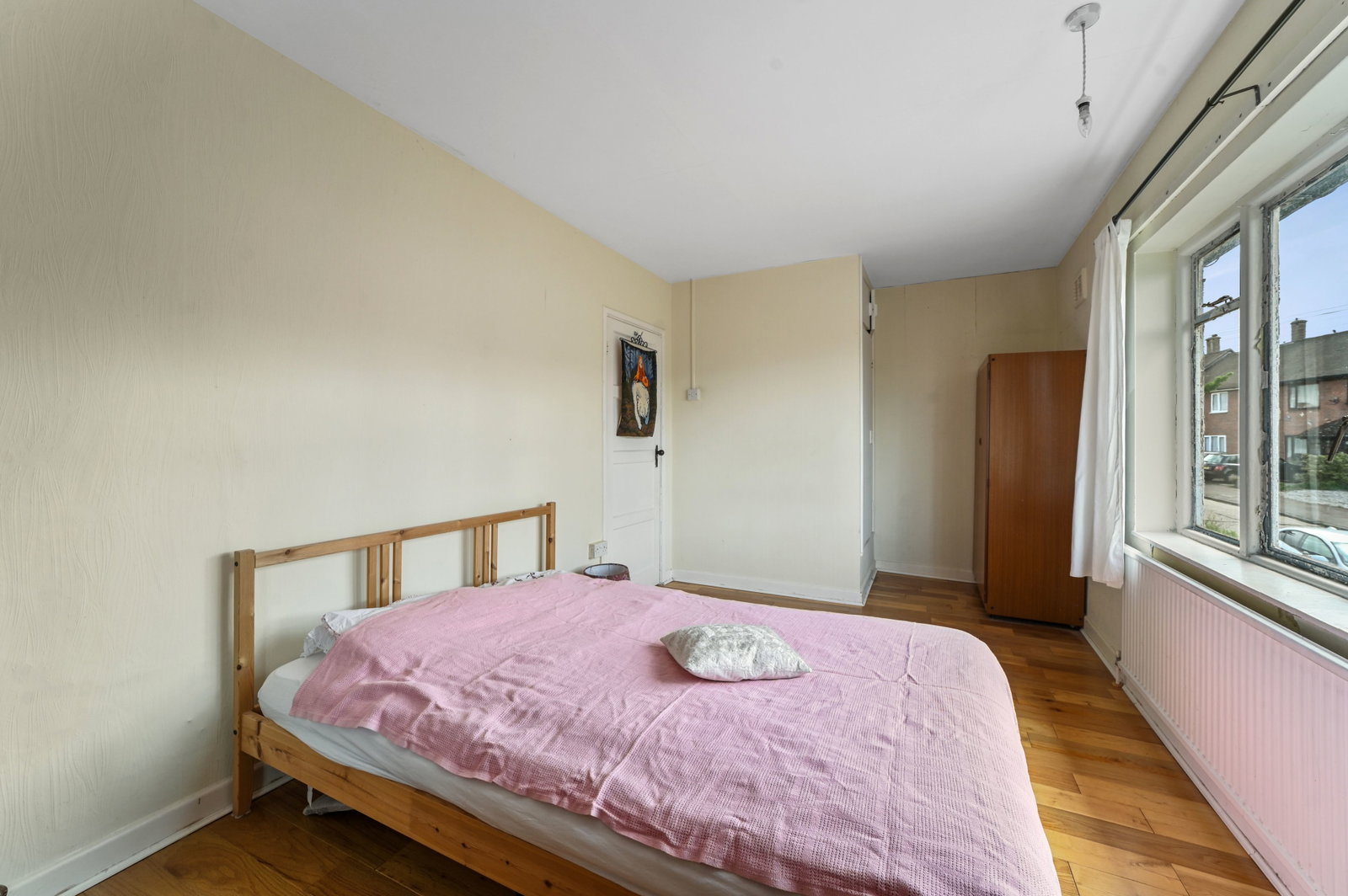 End Of Terrace House in Chigwell