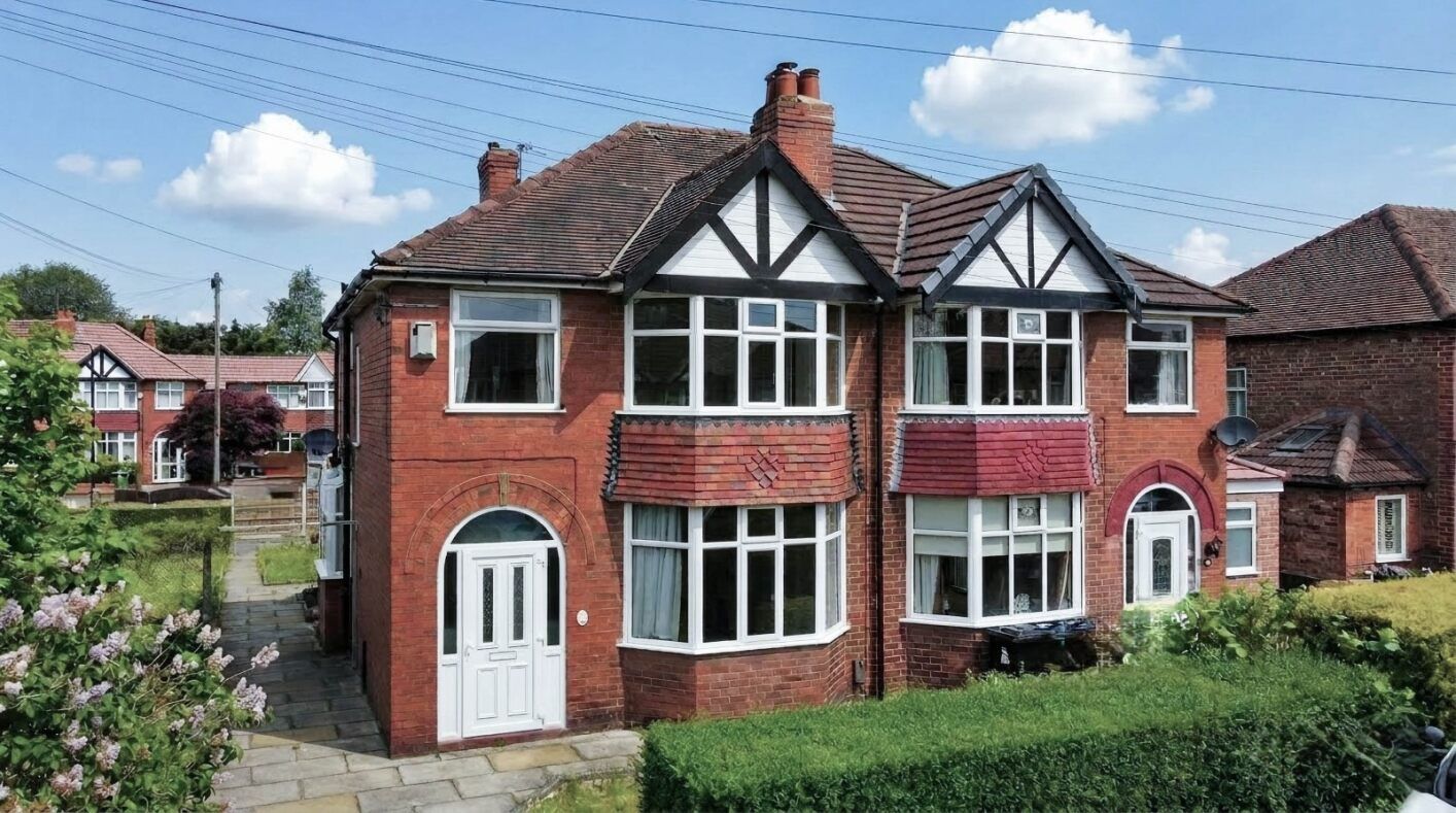 Semi Detached House in Sale