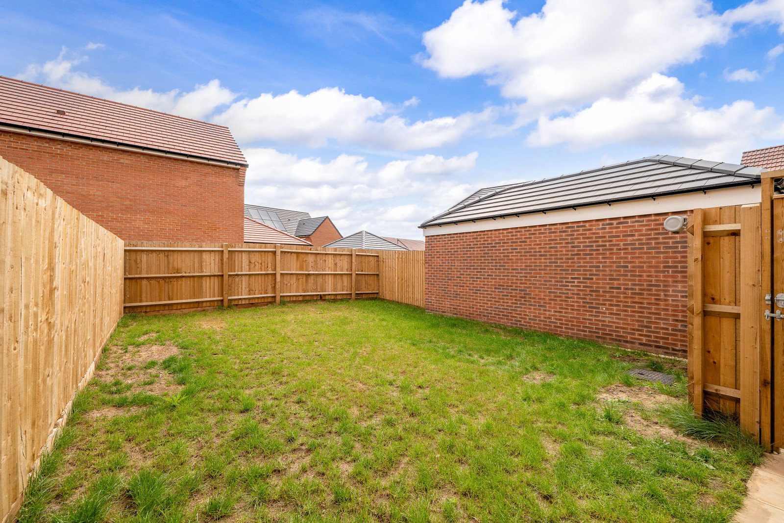 Semi Detached House in Witham St Hughs