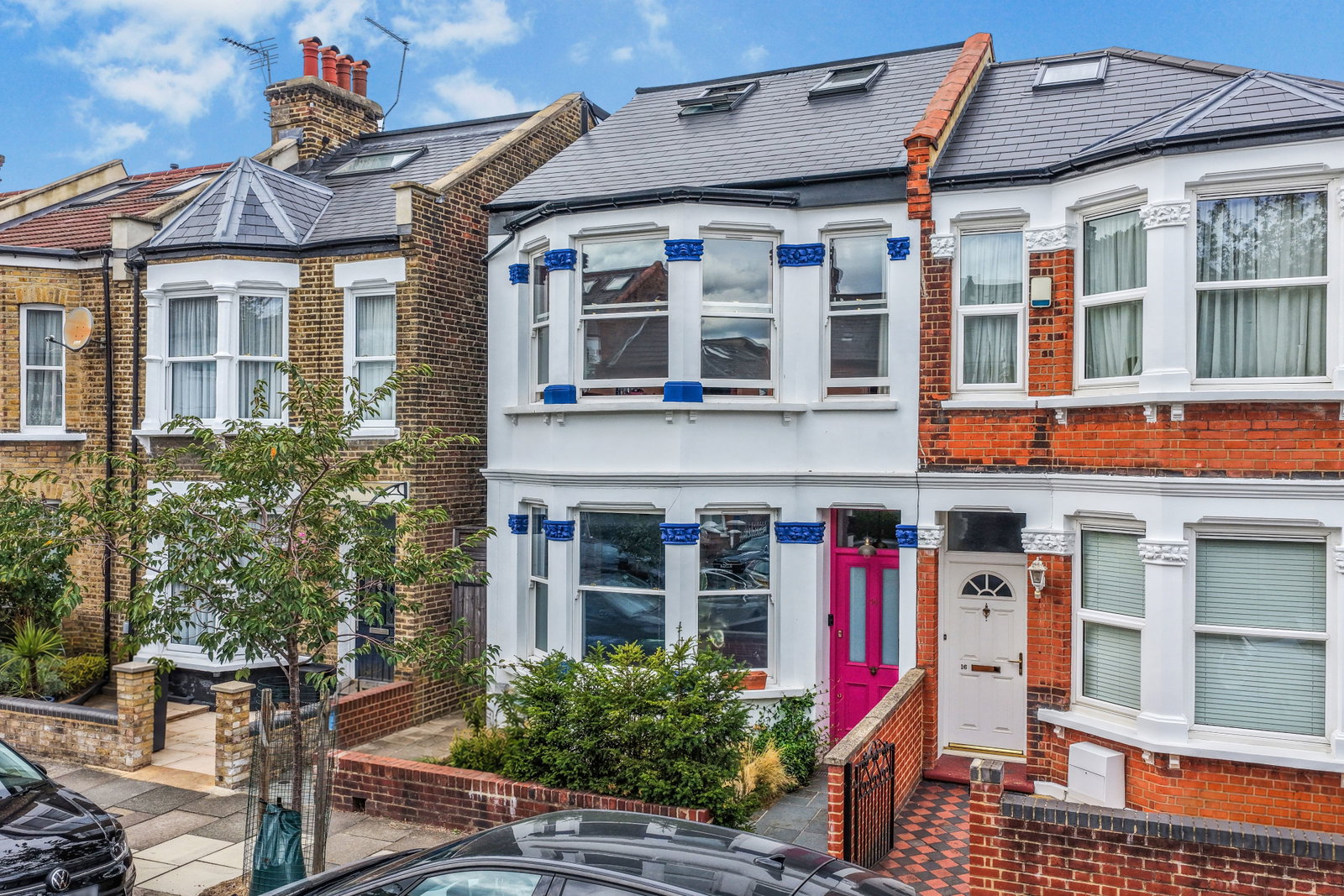 Semi Detached House for sale in Barnet, Bedford Road, N2