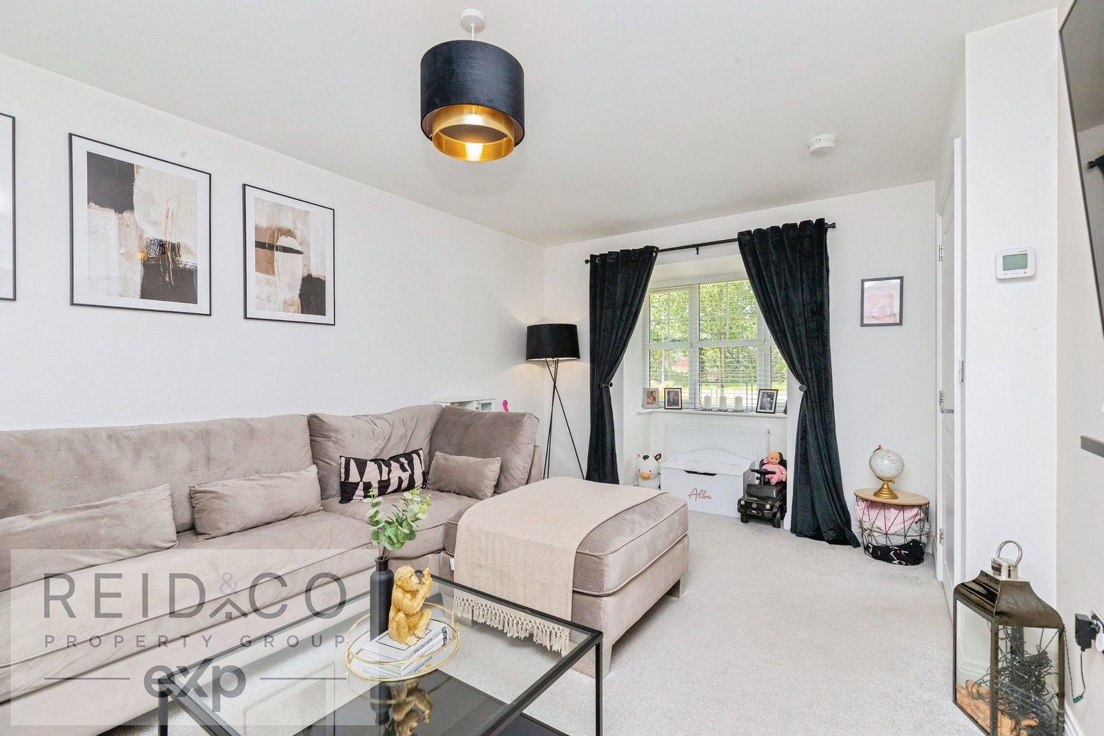 Semi Detached House in Preston