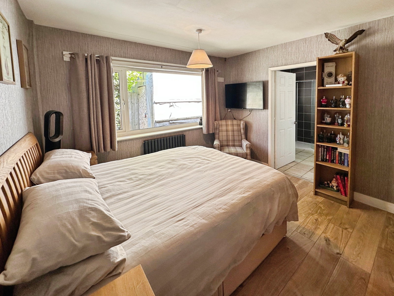 Bungalow for sale in Leicester, Lawyers Lane, Oadby, Leicester, LE2 5QN