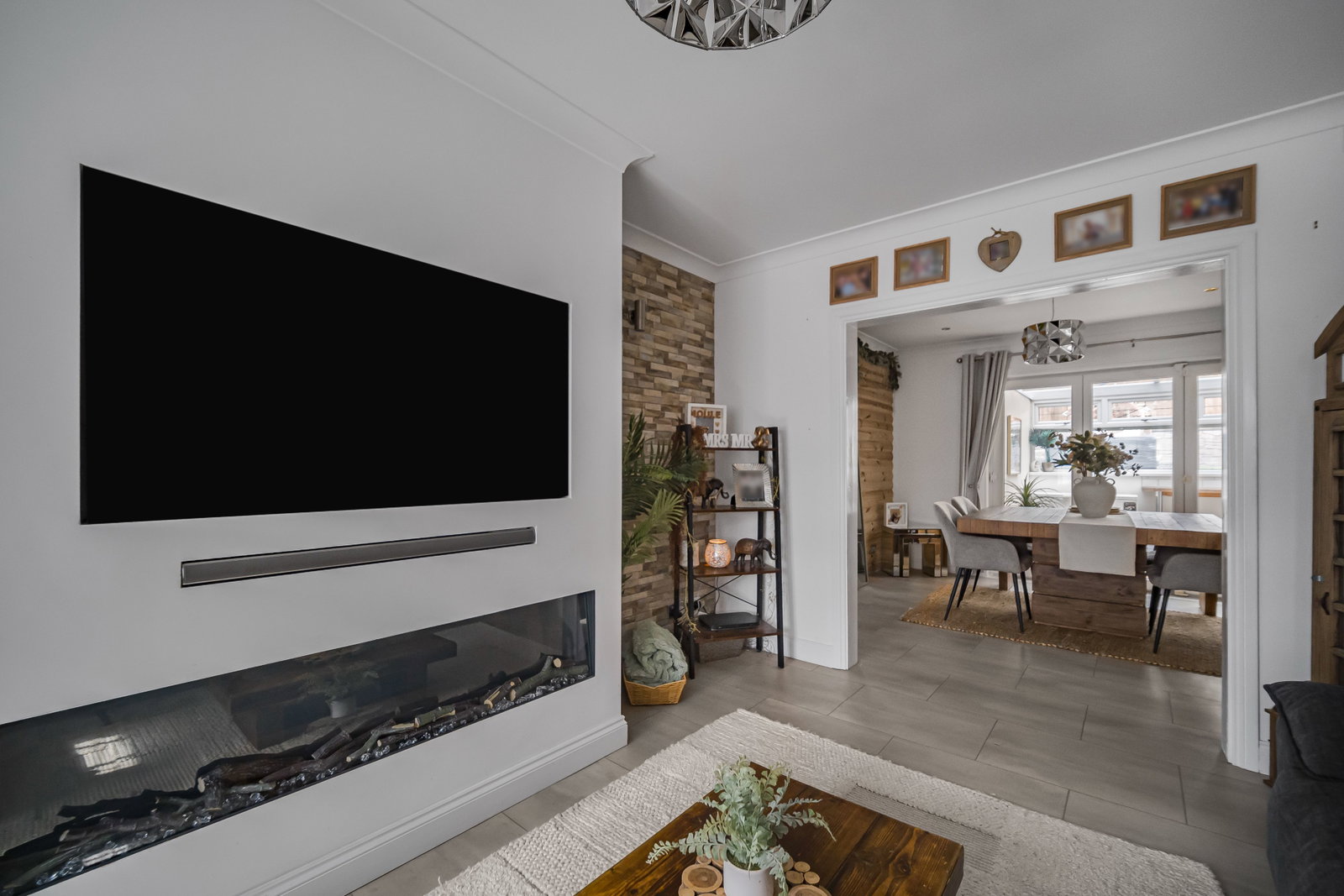 Semi Detached House in Pontypridd