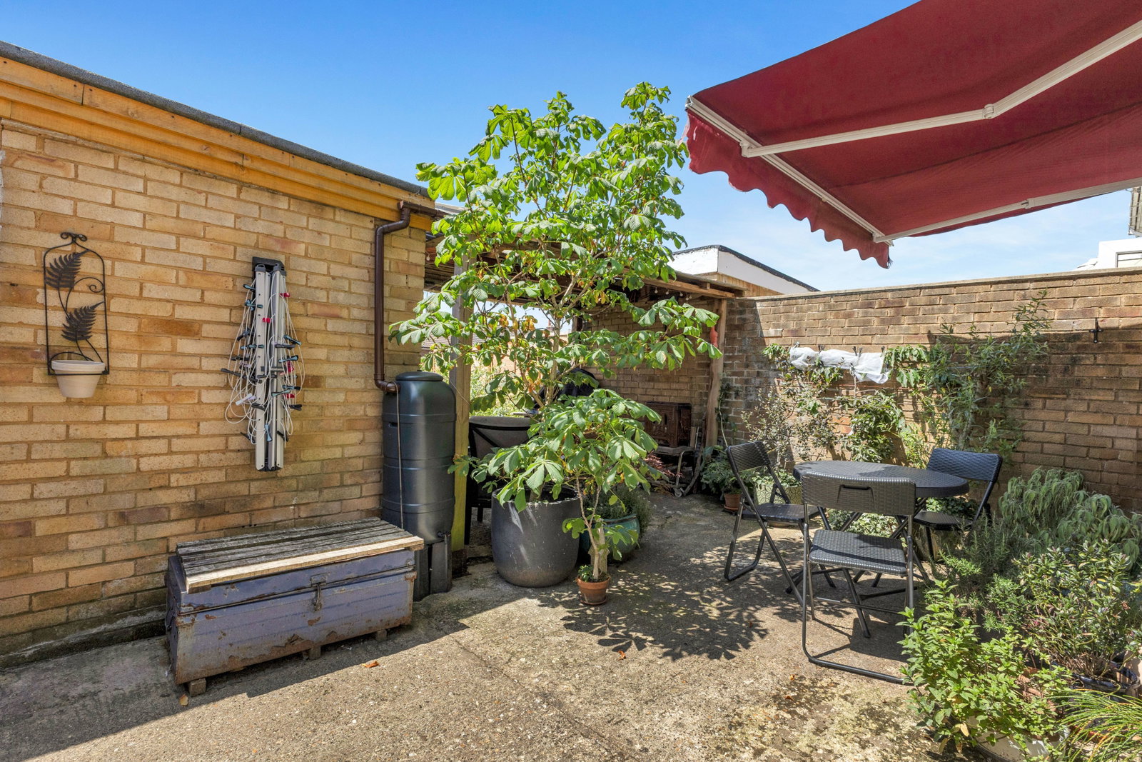 Terraced House in Dunstable