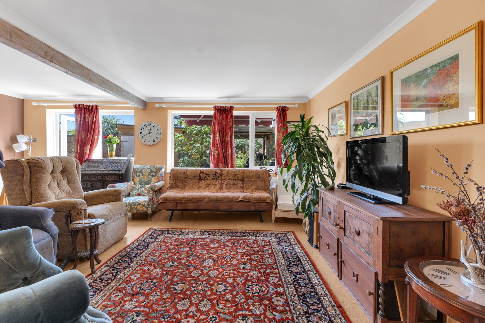 Terraced House in Dunstable