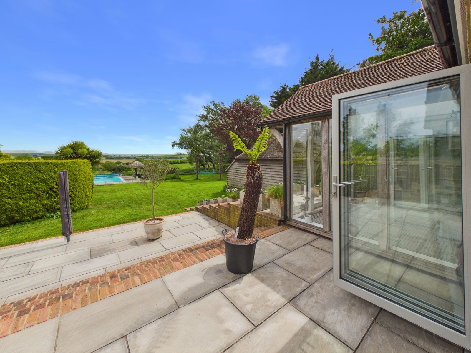 Semi Detached House in Tenterden