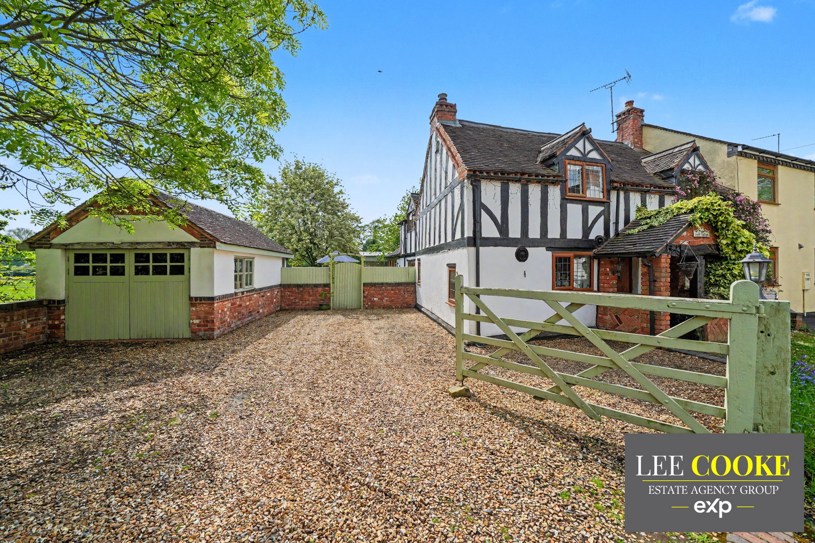 Cottage in Calf Heath