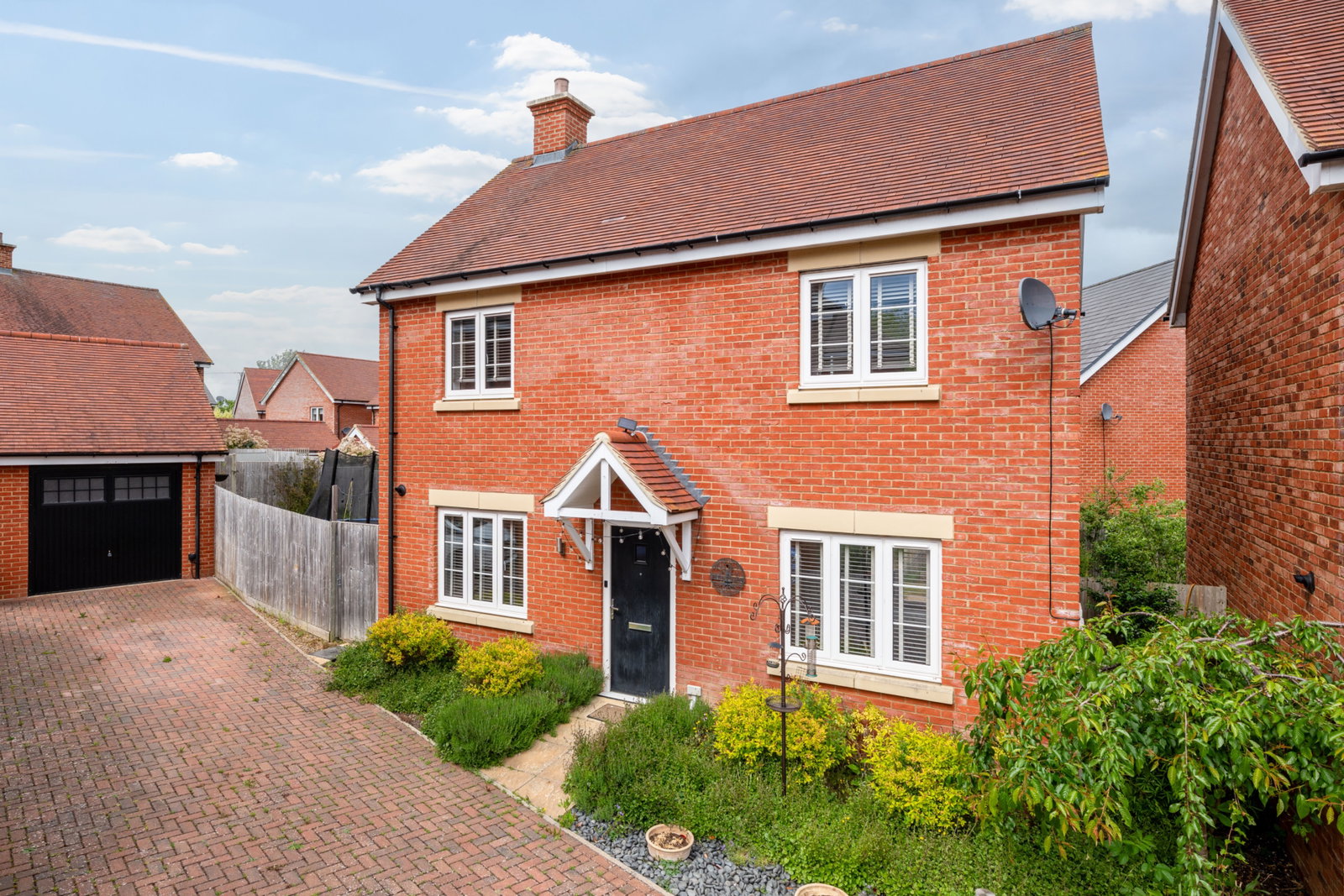 Detached House in Leighton Buzzard