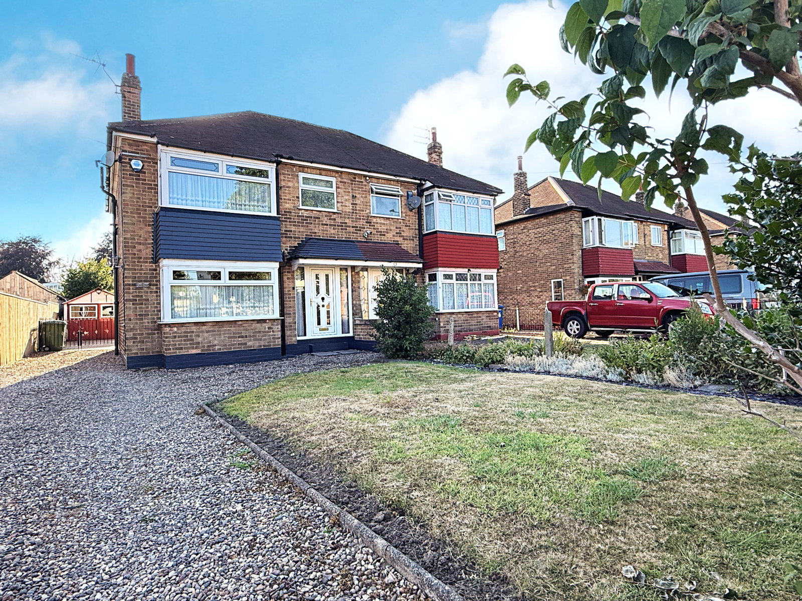 Semi Detached House in Hull