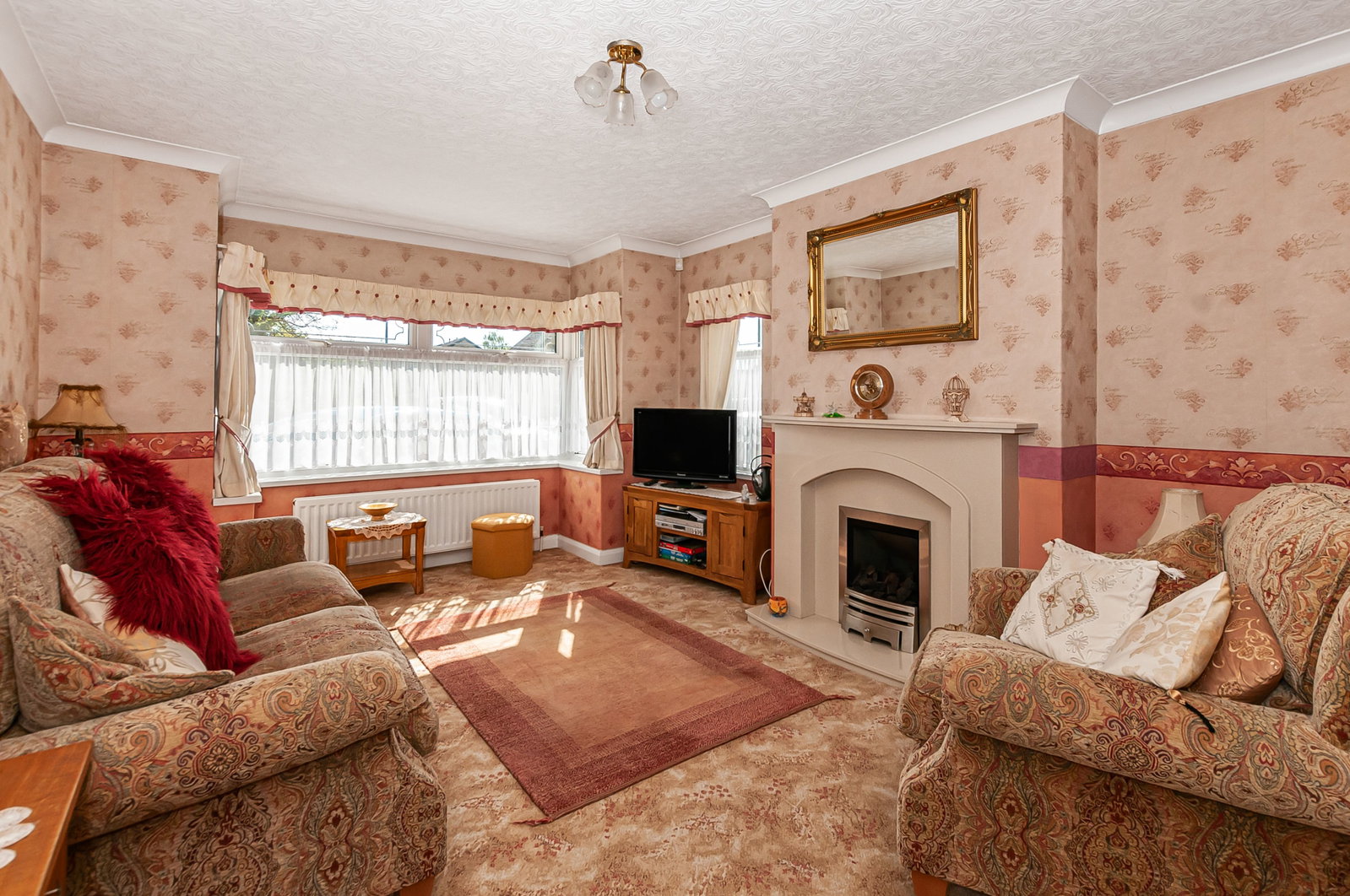 Semi Detached House in Hull