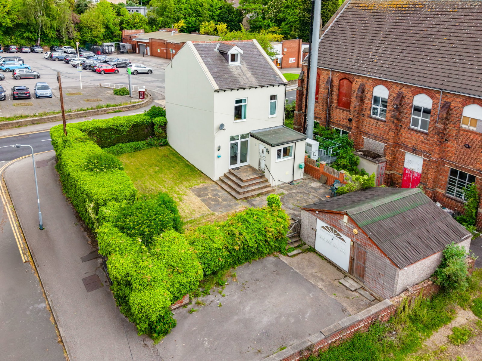 Detached House in Barnsley
