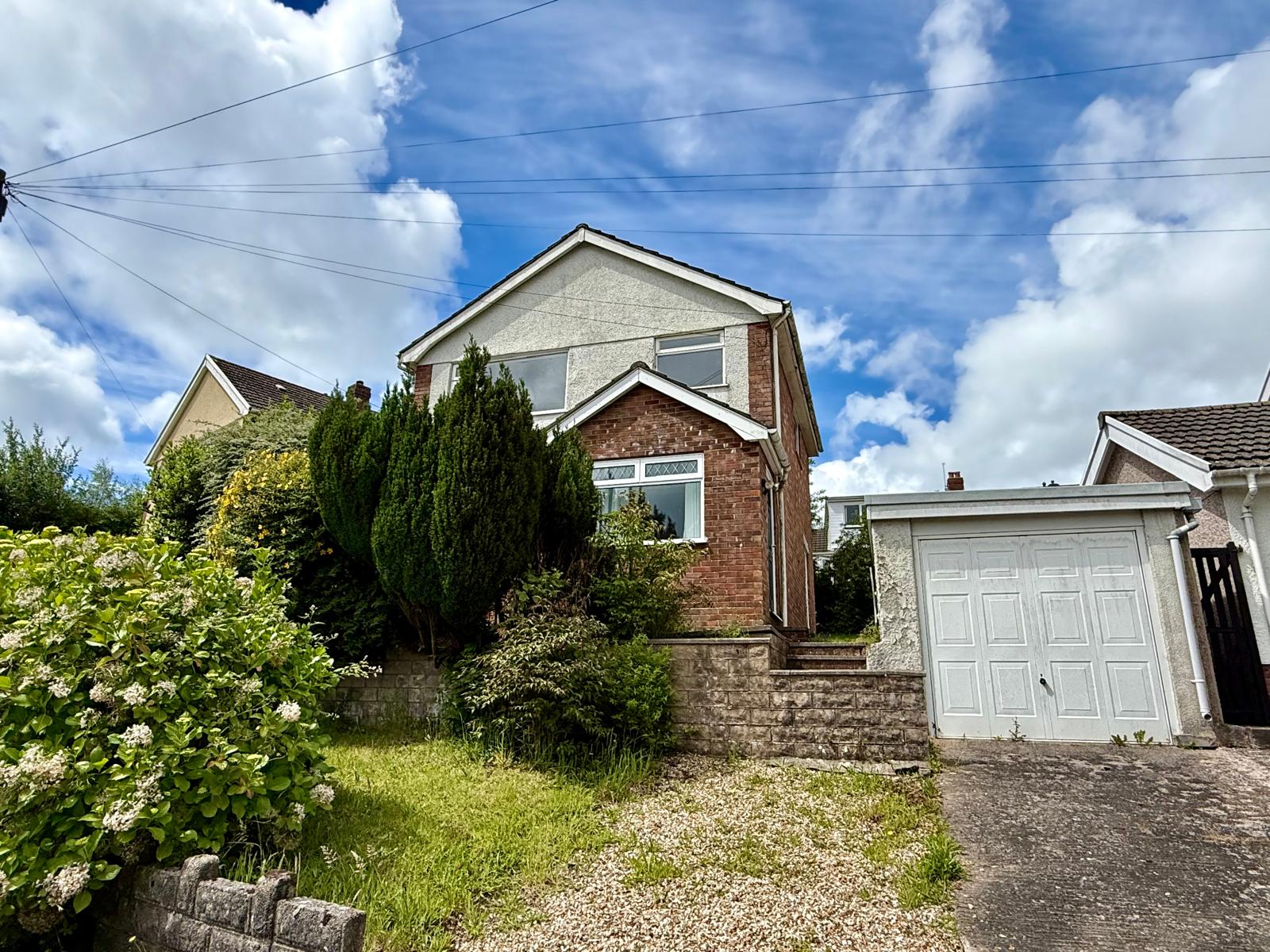Detached House in Swansea