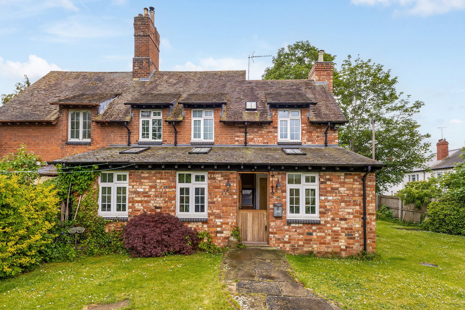 Semi Detached House in Gloucester