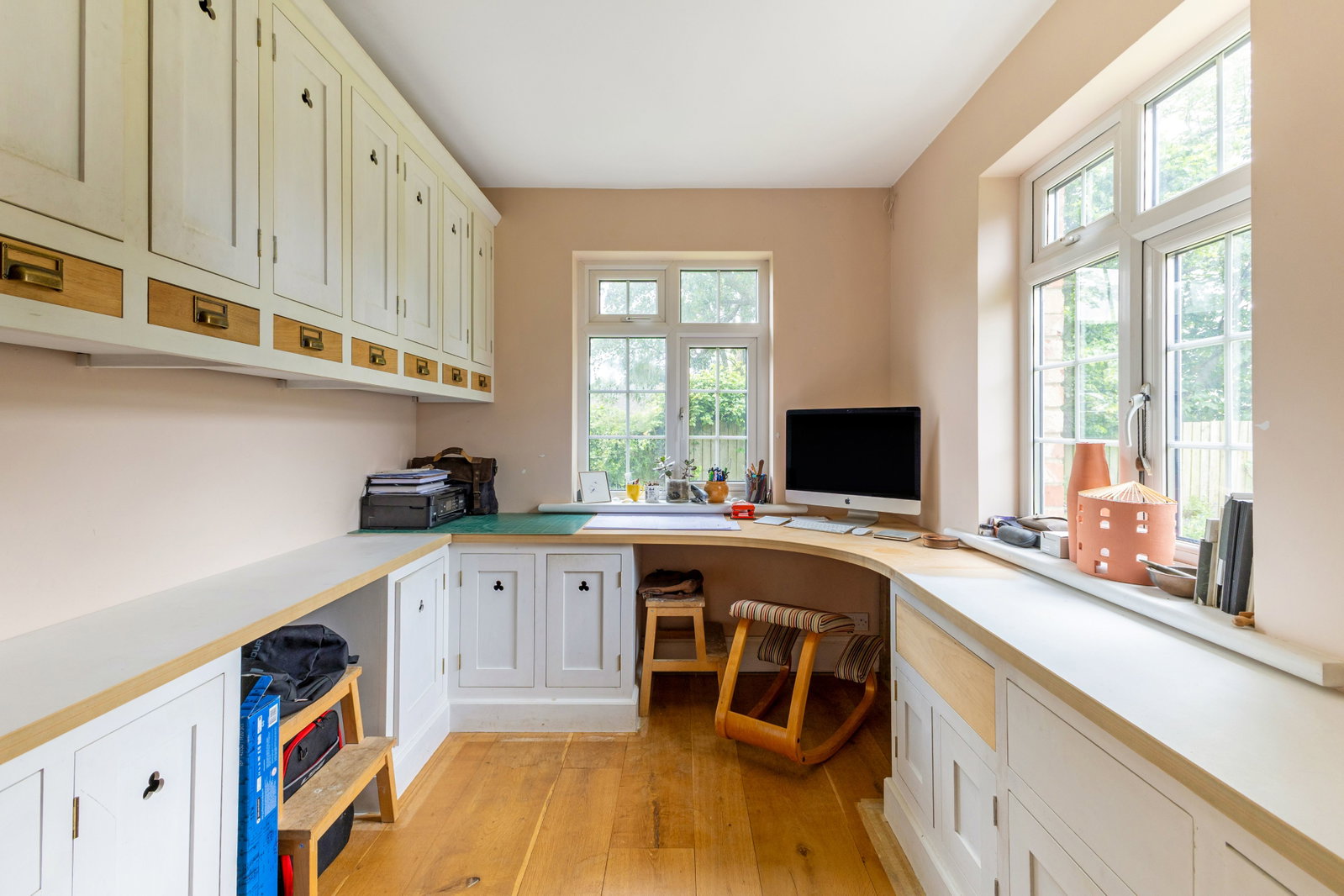 Semi Detached House in Gloucester