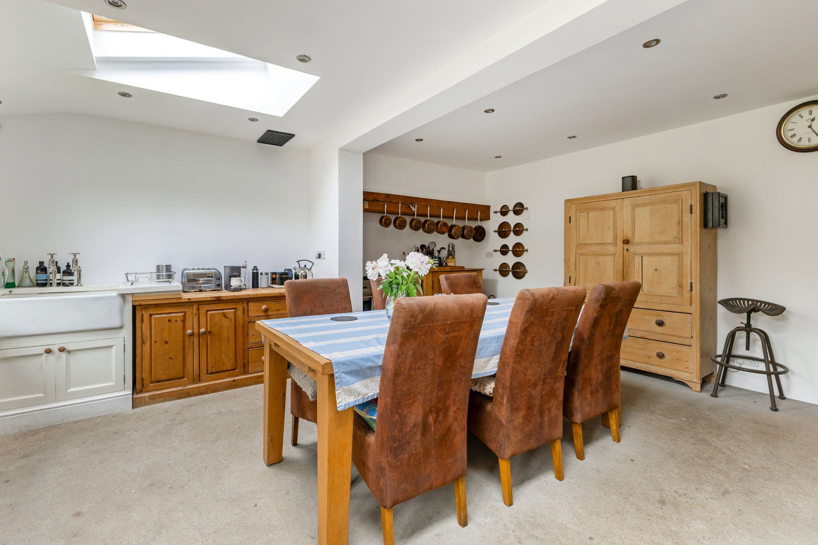 Semi Detached House in Gloucester