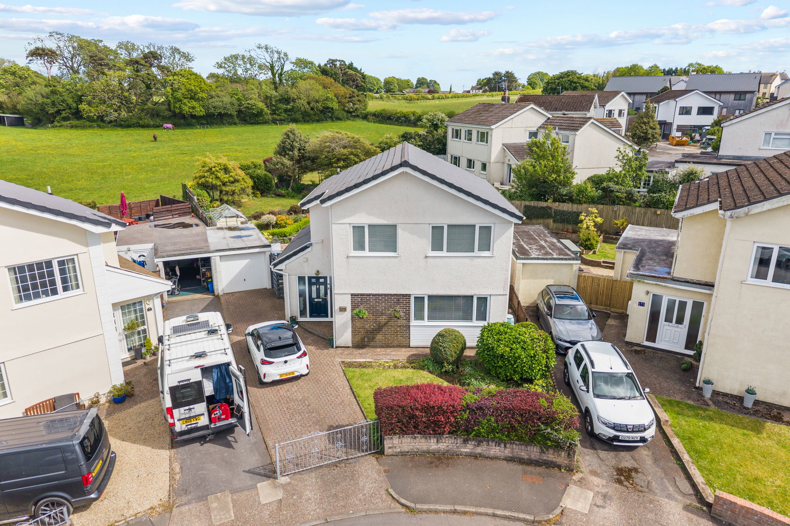 Detached House in Swansea