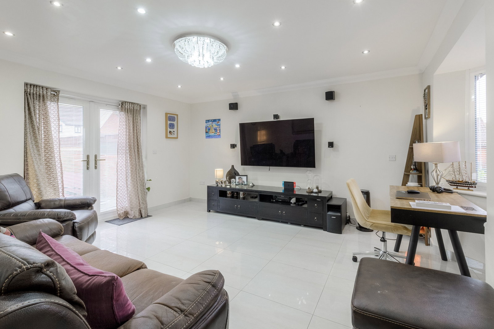 Detached House in Milton Keynes