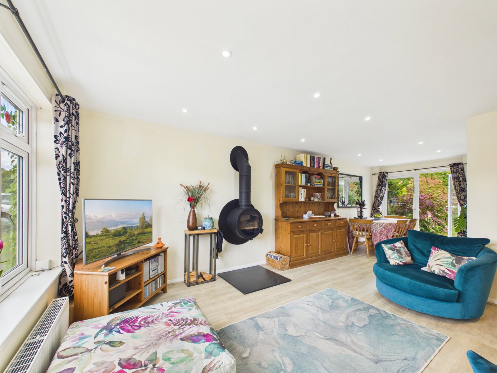 Detached House in Ashford