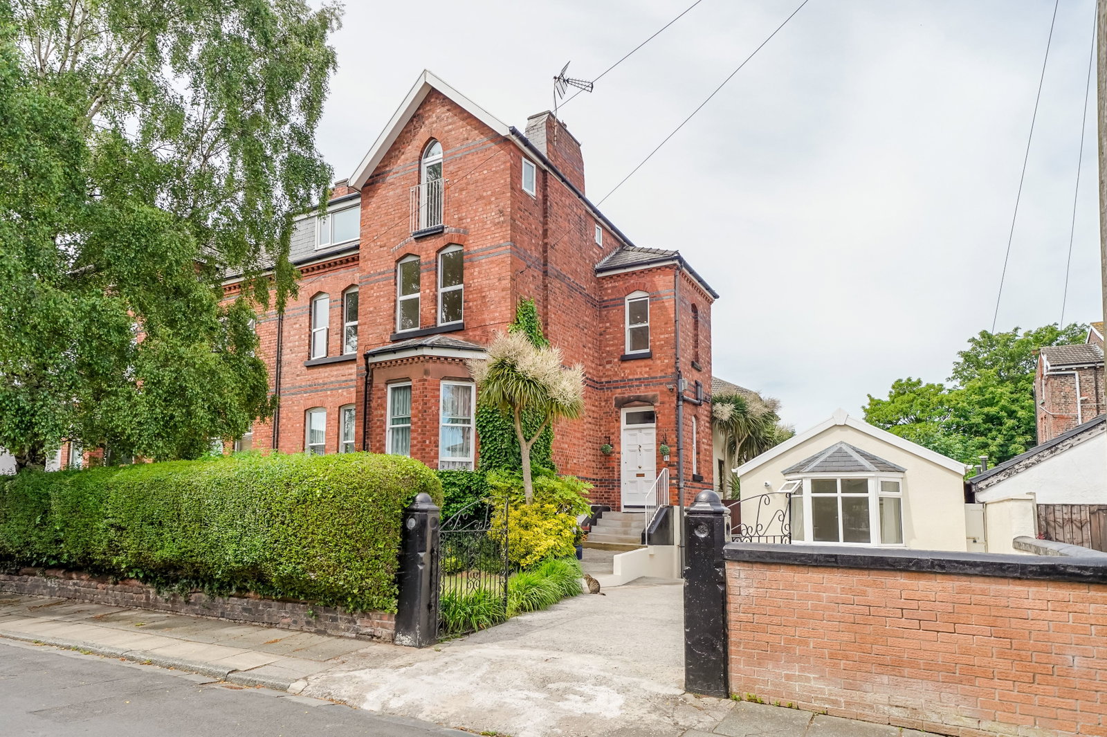Semi Detached House in Liverpool