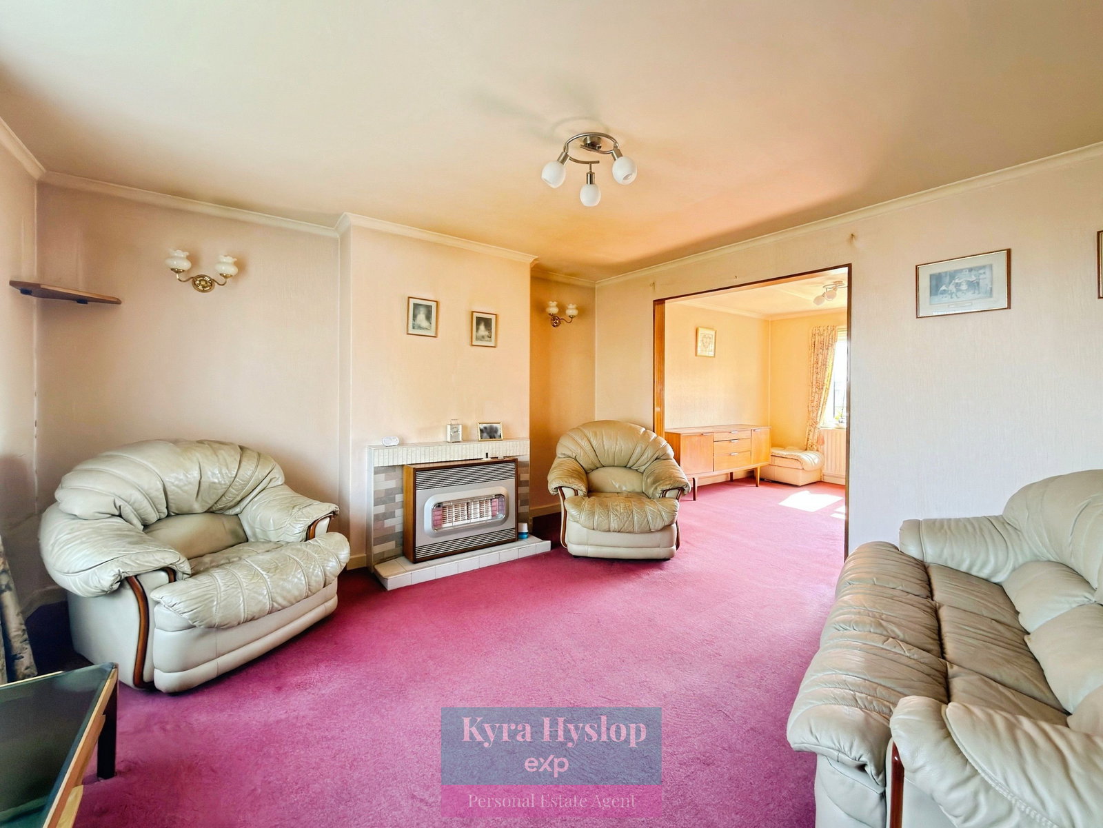 Semi Detached House in Exeter