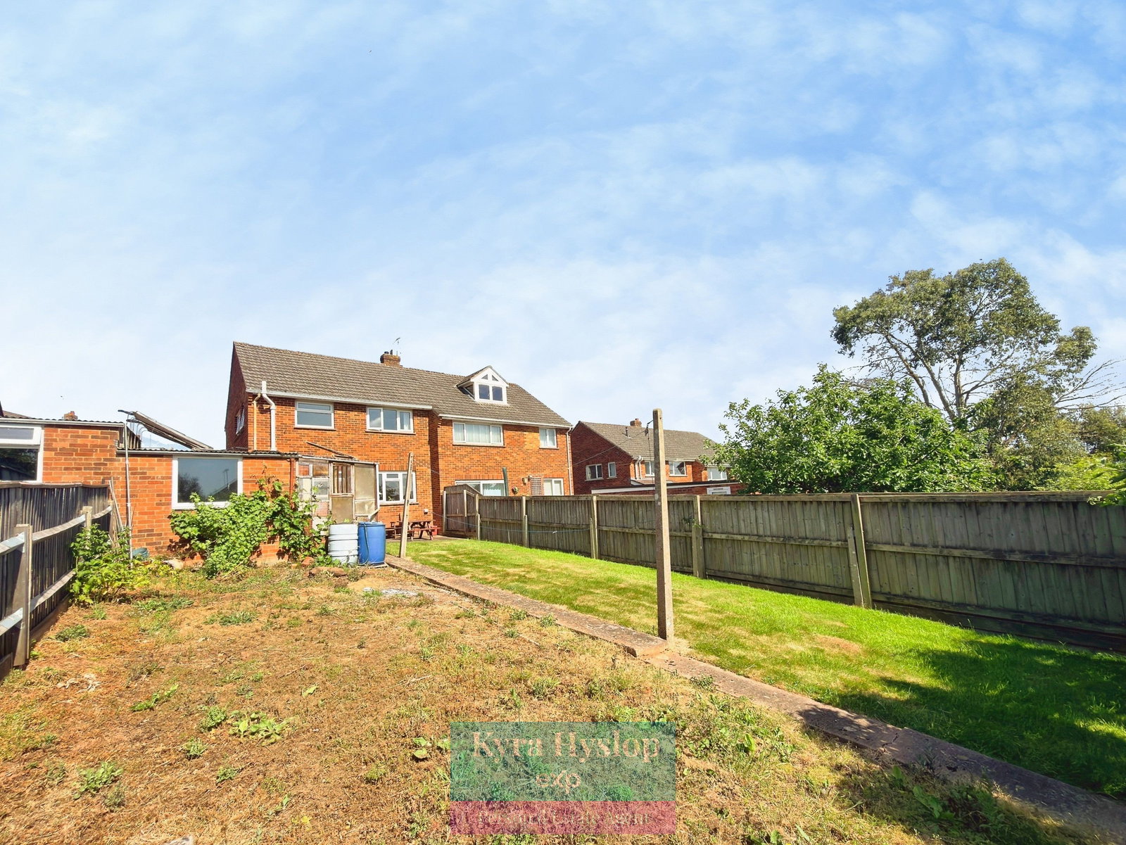 Semi Detached House in Exeter