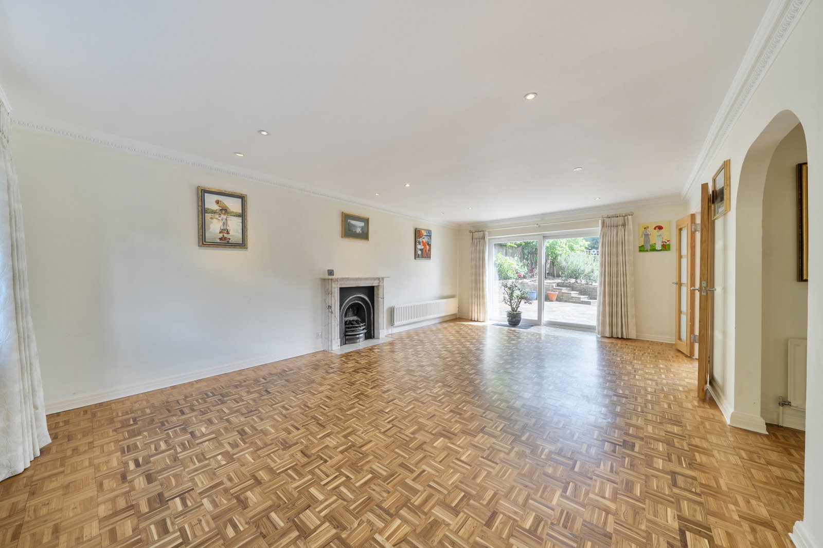 Detached House in Bushey