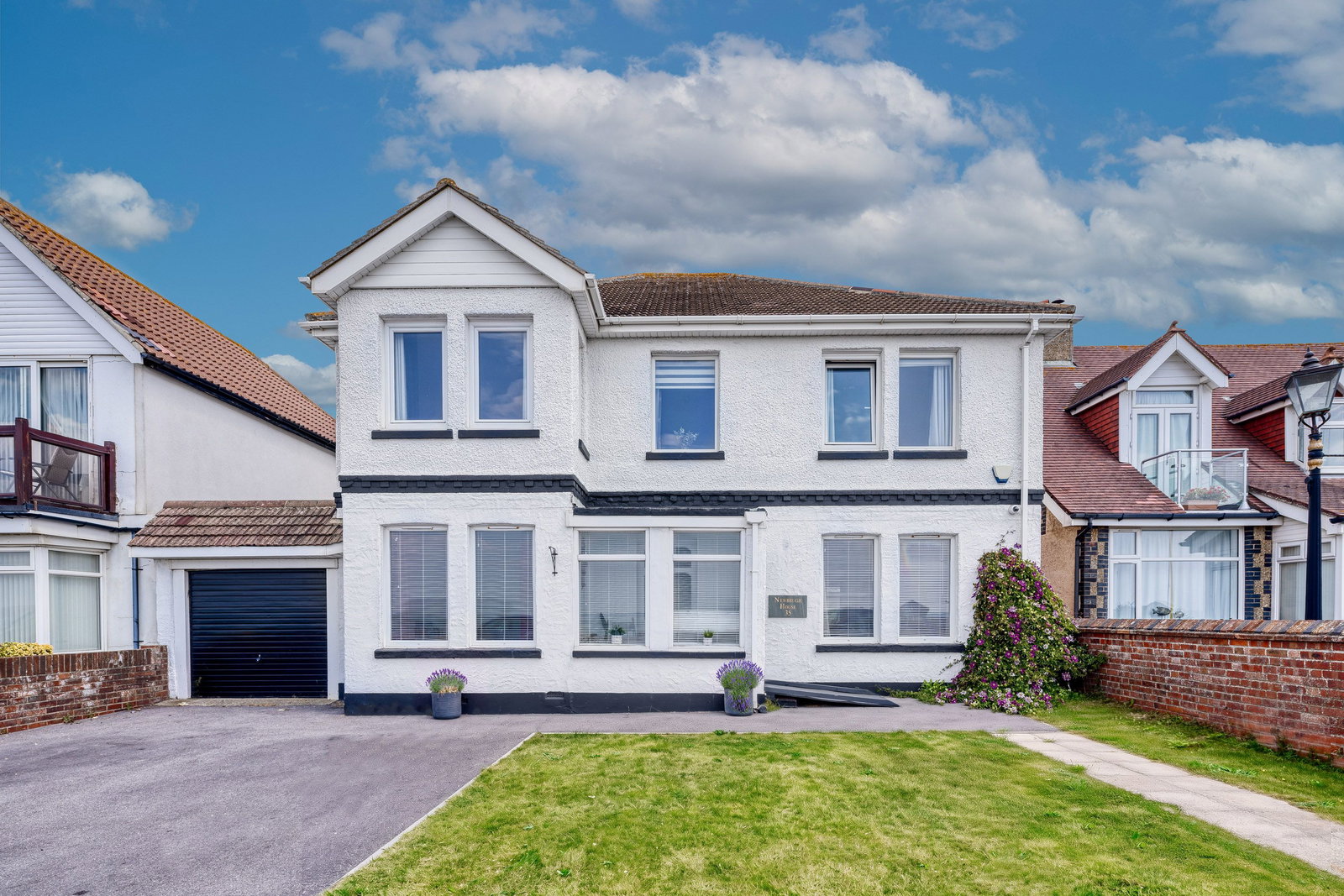Detached House in Lee-on-the-solent