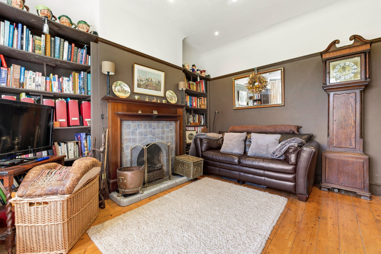 Detached House in Swansea