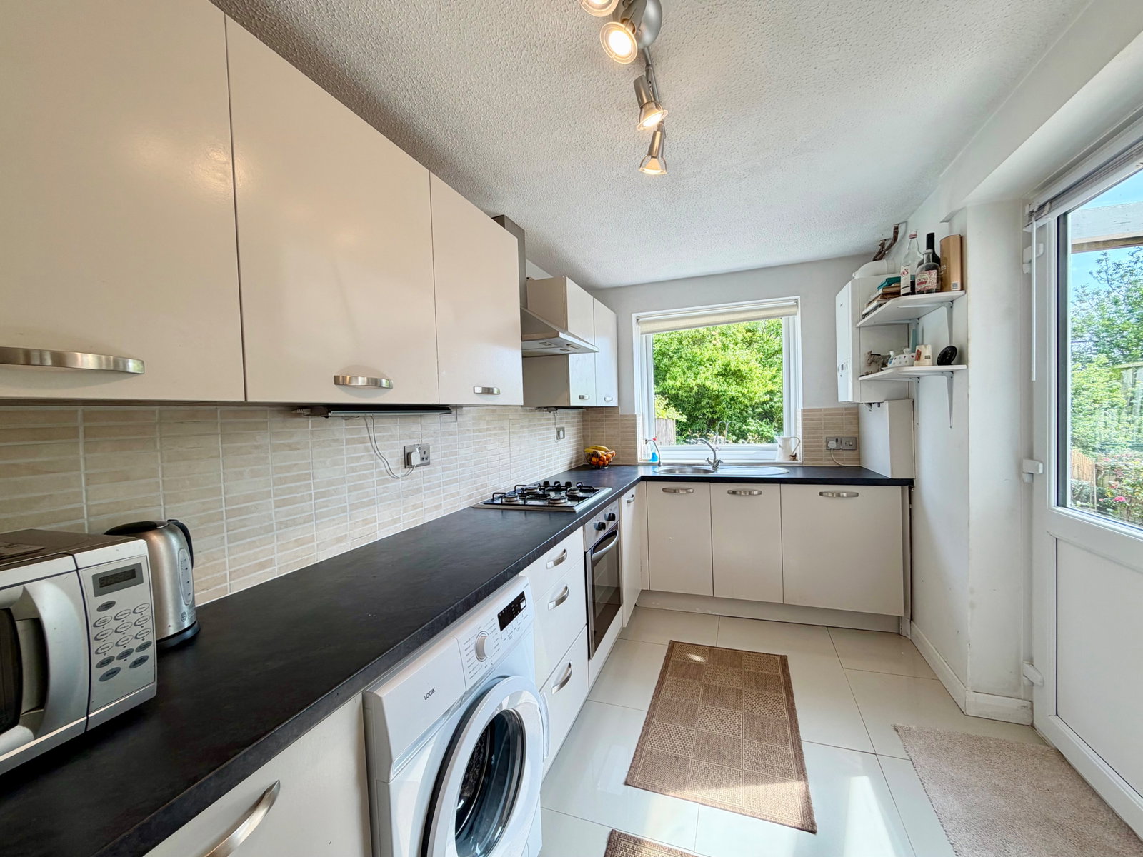 Semi Detached House for sale in Newton Abbot, Coffinswell Lane, Kingskerswell, 1119 m²