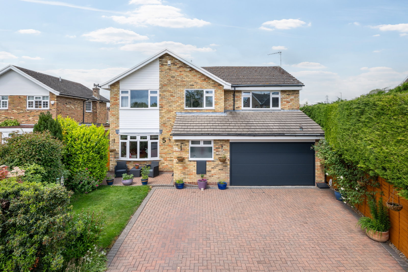 Detached House in Leighton Buzzard