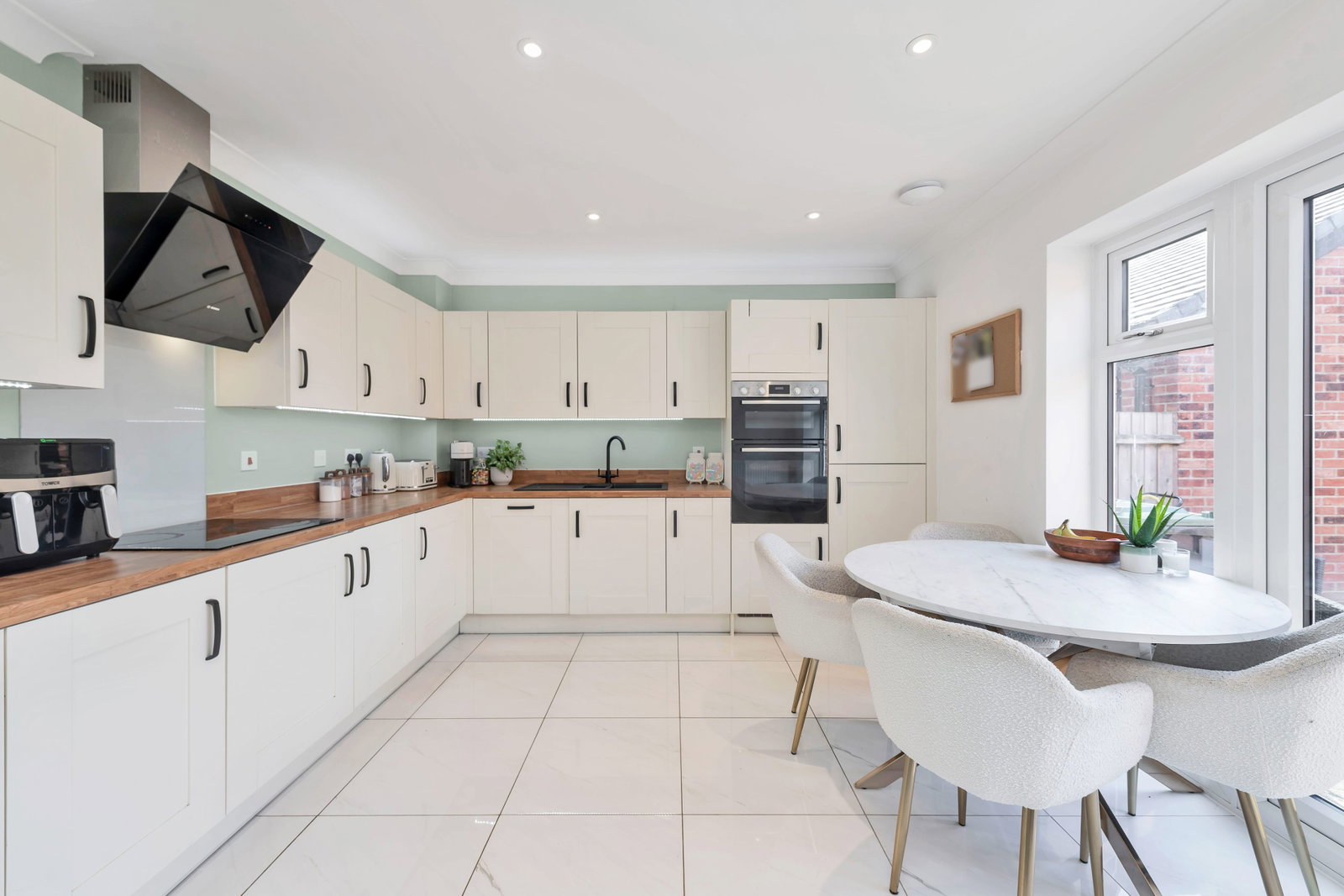 Detached House in Bedford