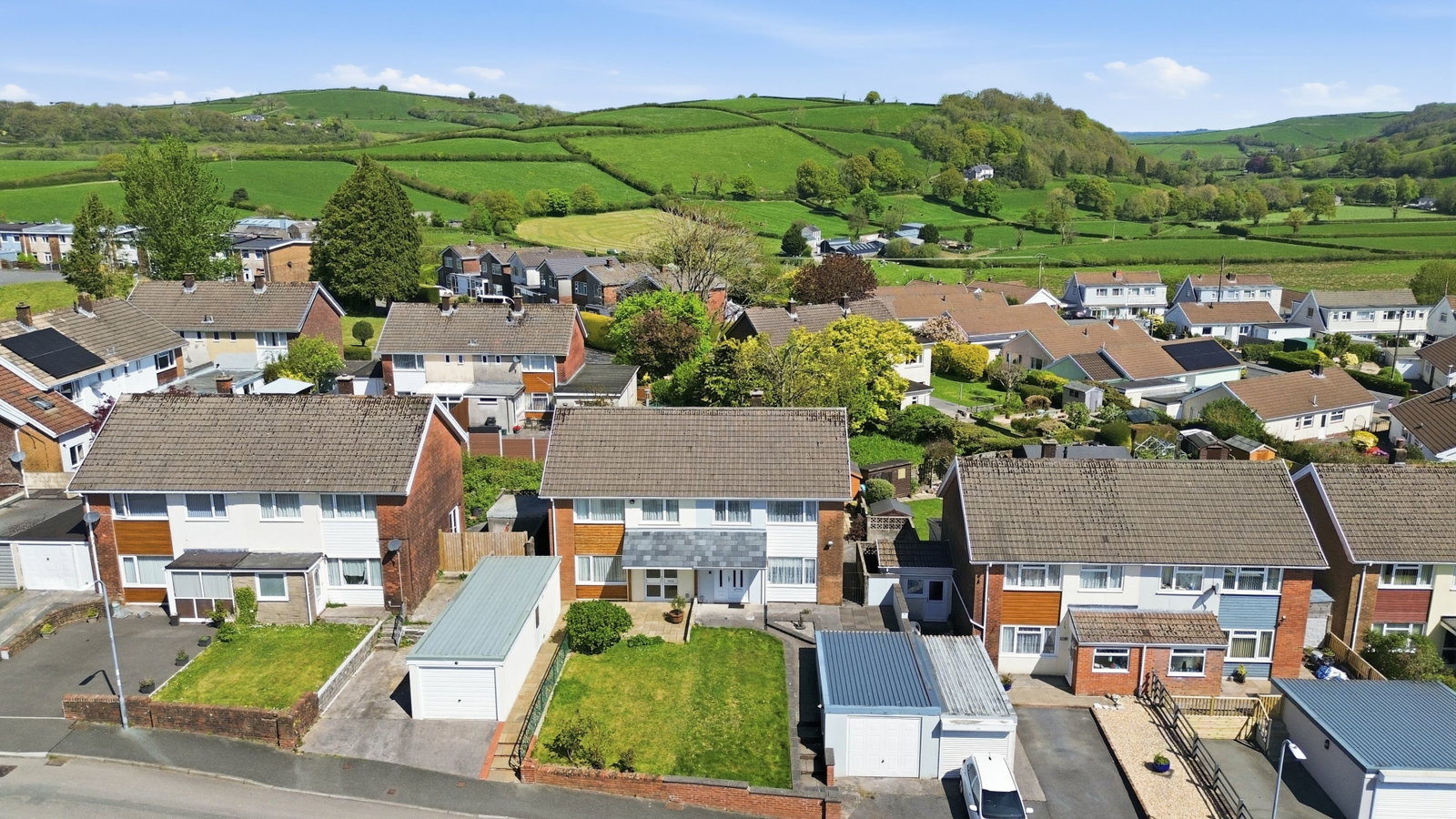 Semi Detached House in Carmarthen