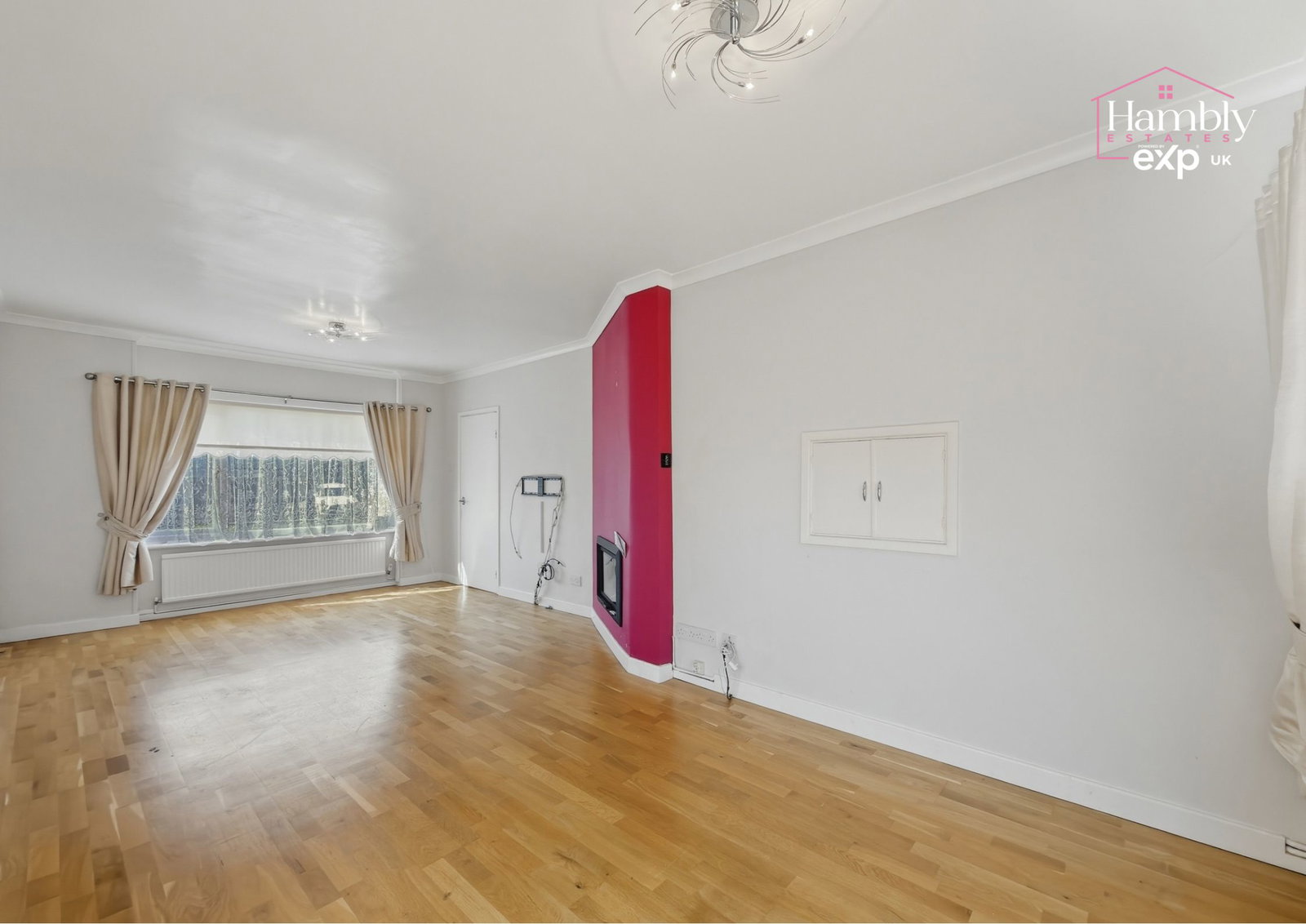 Semi Detached House in Carmarthen