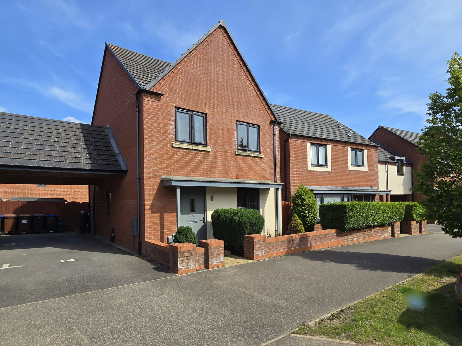 Detached House in Northampton