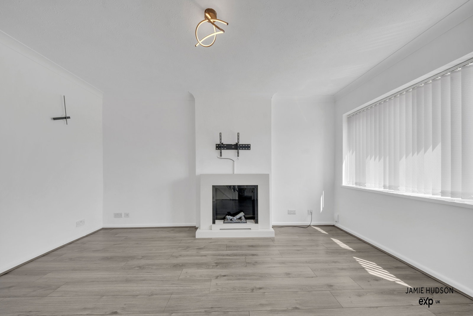 Semi Detached House in Burnley